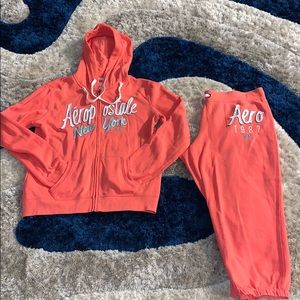 Aeropostale sweatsuit